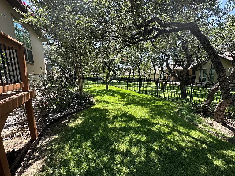 111 El Cielo — Photo 8