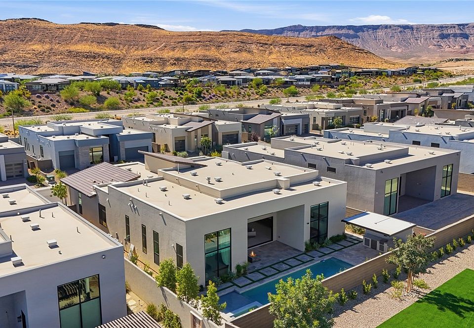 1st image of 10794 Agate Cliffs Ave
