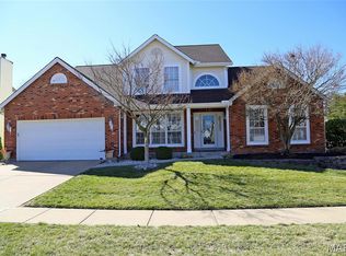 1013 Sprinters Row Dr, Florissant, MO