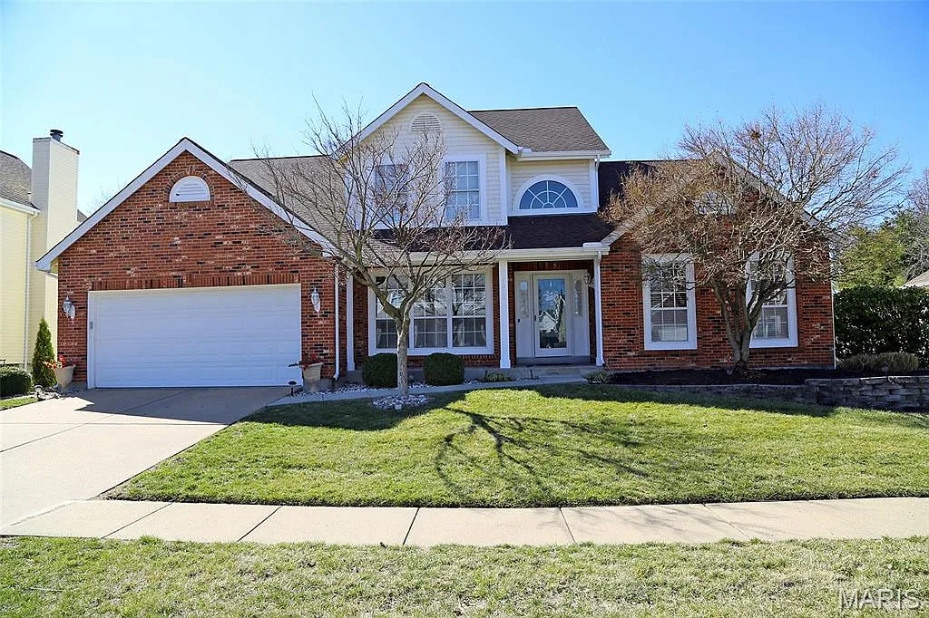 1013 Sprinters Row Dr photo 1