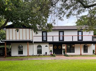 2820 Hurstview Dr, Hurst, TX 76054