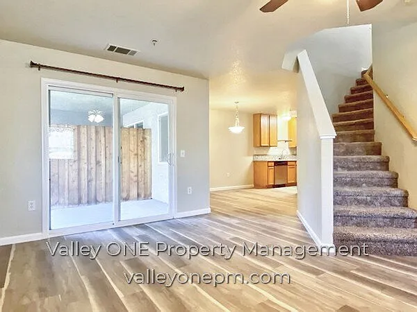 1180 E Monte Vista Ave — Photo 13