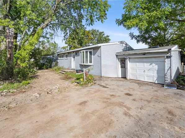 113 Ontario Pl, Liverpool, NY 13088