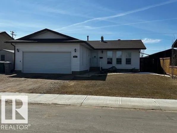 4611 50a Ave, Lamont, AB T0B 2R0