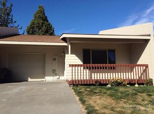 872 SE Stratford Ct, Bend, OR 97702