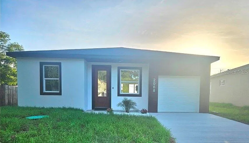 3 bed, 2.0 bath, 1303 sqft, $2,450 — Photo 4