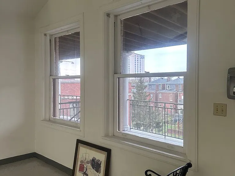 1115 S 4th St — Photo 22