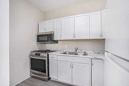 258 Capital Ave NE #3 Photo 1