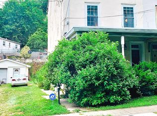 262 Fountain St, Philadelphia, PA 19128