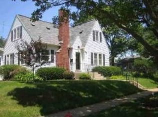 1704 Rochester Ave, Iowa City, IA 52245