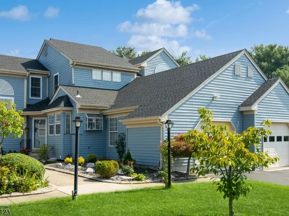 22B Glastonbury Dr, Monroe Twp., NJ 08831