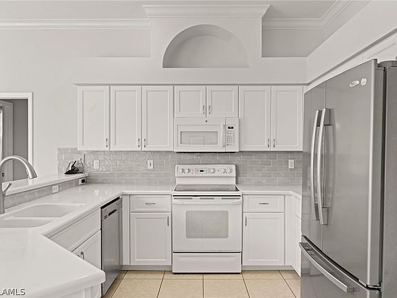 3rd image of 12909 Kedleston Cir