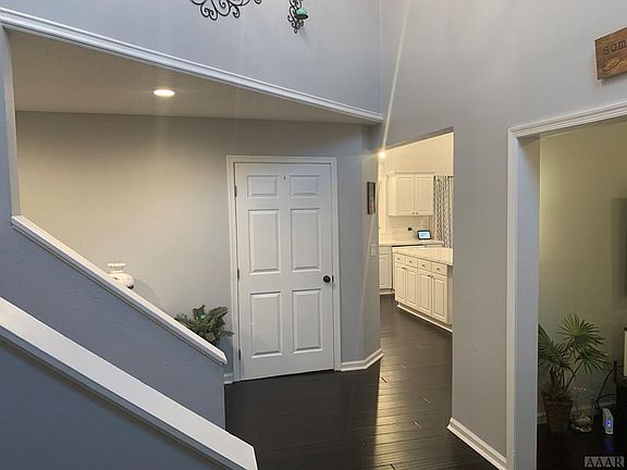 2nd image of 109 Camellia Dr