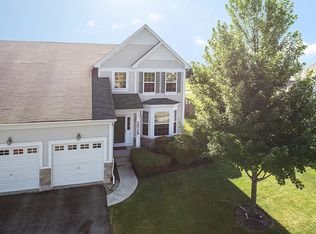 15729 Cove Cir, Plainfield, IL 60544