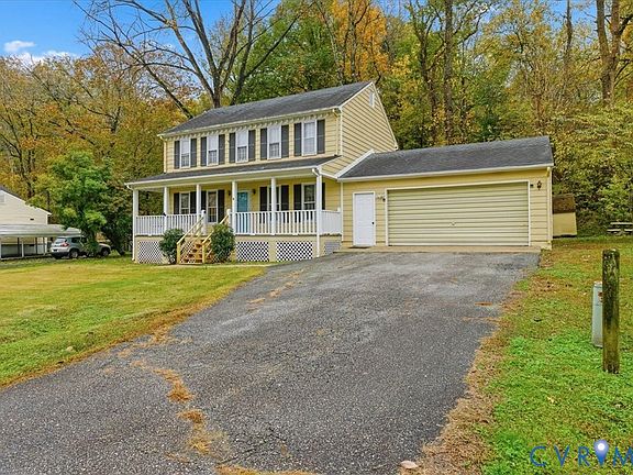 3rd image of 10909 Sassafras Dr