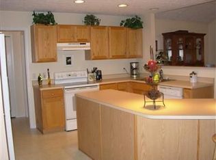 8529 Westfield Park Dr, Olmsted Twp, OH 44138