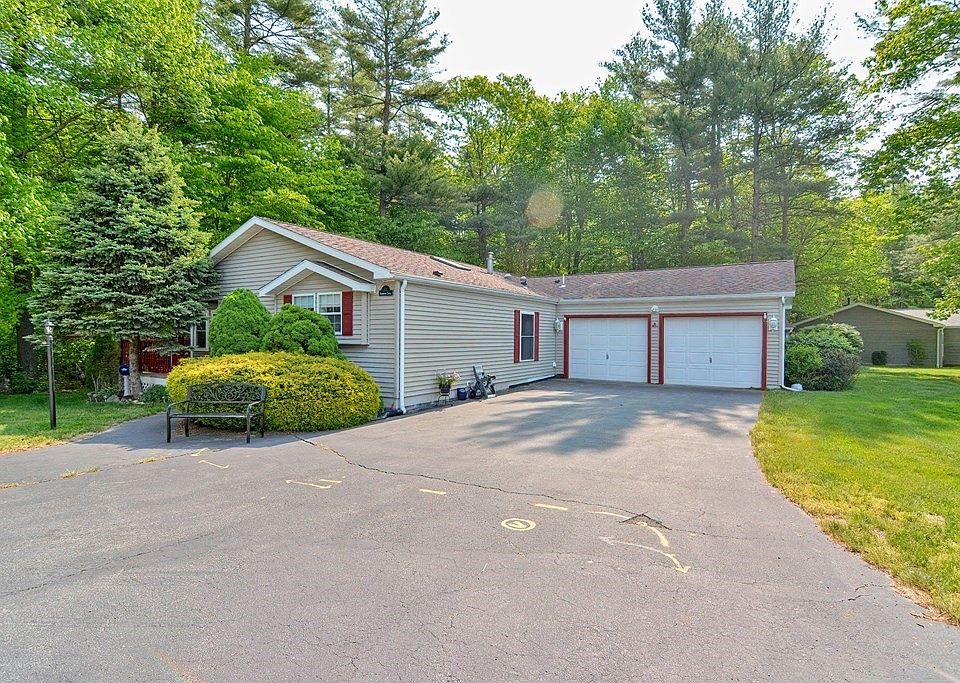 1st image of 1111 Blueberry Cir