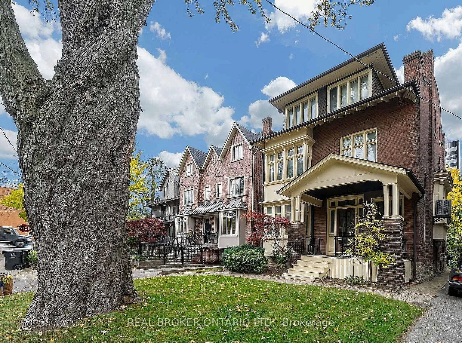 2 bed, $2,850 — Photo 2