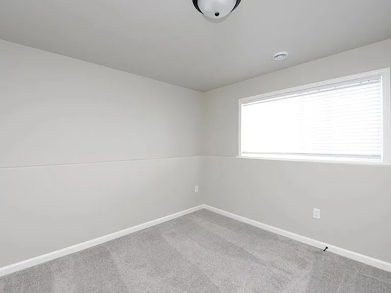 2383 Eagle Valley Dr S — Photo 17