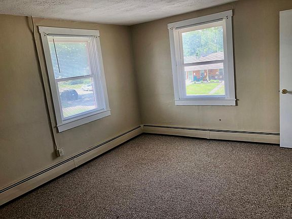 5th image of 223 Raines St APT 2
