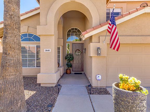 3rd image of 3841 E Windsong Dr