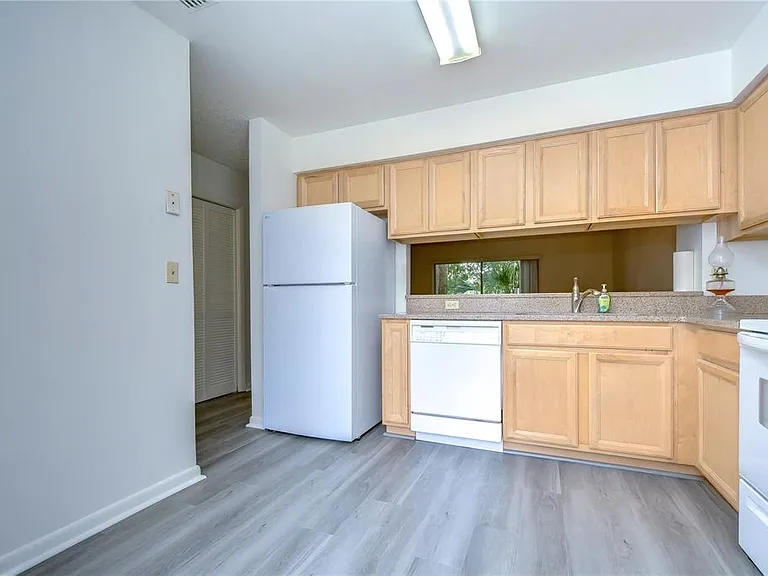 13937 Fletchers Mill Dr — Photo 9