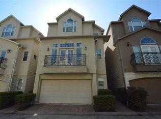 9006 Harbor Hills Dr E, Houston, TX 77054