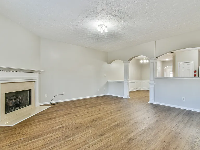 2529 Emma Way — Photo 10