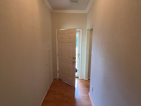 2nd image of 5523 Dapplewood Ln