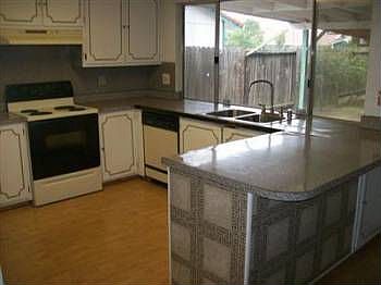 4th image of 7684 Country Park Dr