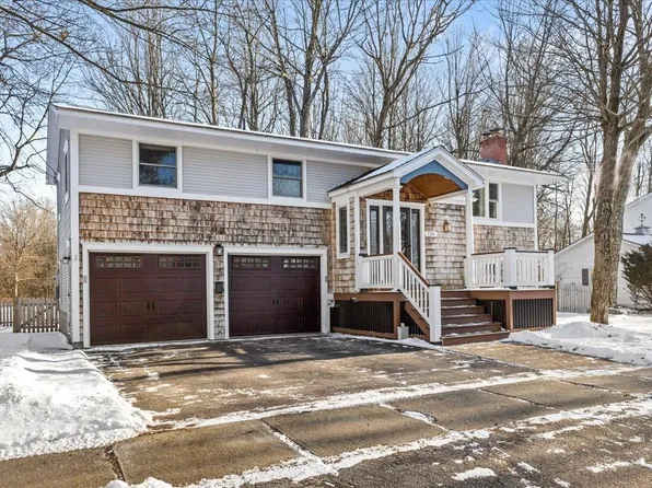 126 Pleasant Avenue, Burlington, VT 05408