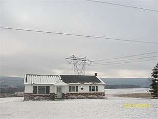 2nd image of 279 Middle Rd