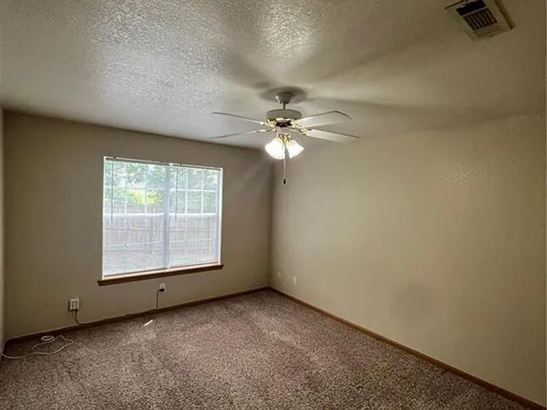 2229 E Cinnamon Way — Photo 12