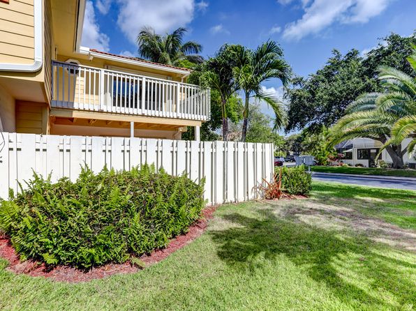 Homes For Sale Near Beacon Cove Intermediate School Jupiter Fl Zillow