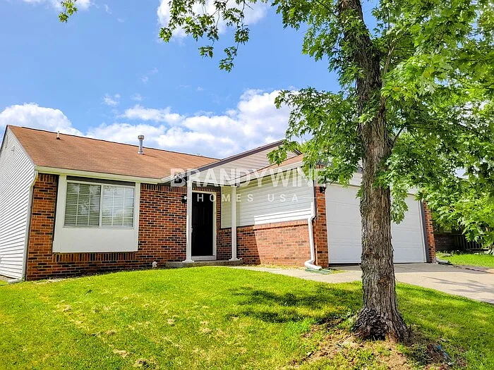4 bed, 3.0 bath, 1800 sqft, $2,125 — Photo 2