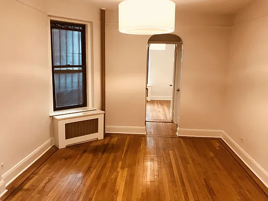 Rented by Metropolis Real Estate of Manhattan | media 63