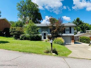 2611 Patio Ct, Louisville, KY 40214