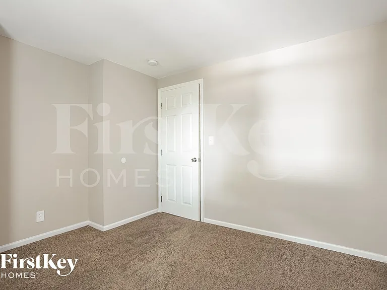 529 Apache Ave — Photo 10