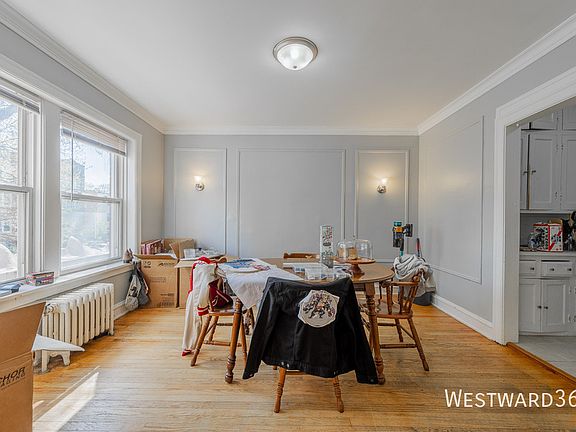 4th image of 2134 W Arthur Ave APT 1S