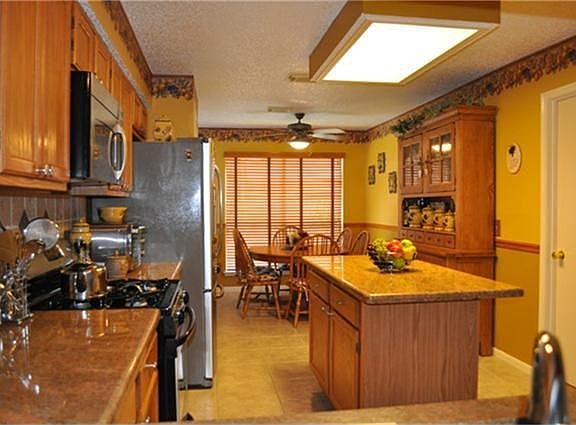 4th image of 13318 Terralyn Way