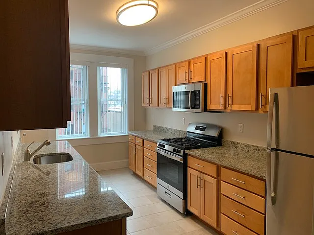 12 Short St #3 — Photo 7