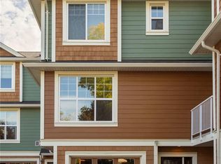 4289 Wilkinson Rd #7, Saanich, BC V8Z0A7