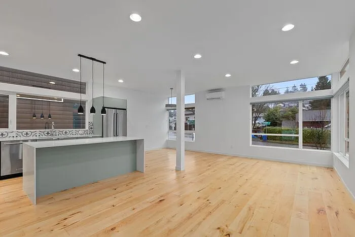 7331 Fauntleroy Way SW — Photo 20
