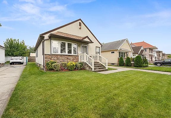 2nd image of 80-35 267th St
