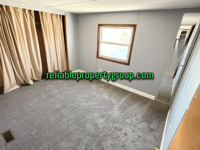 5614 W Cook Rd #4 — Photo 6