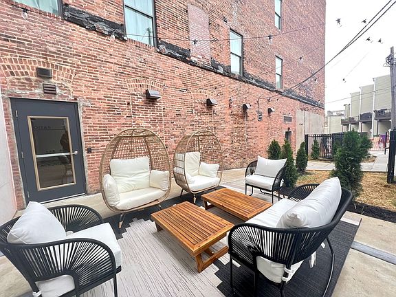 5th image of 725 W Pratt St #308