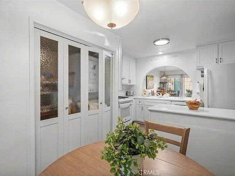 4683 Maxwell Ct — Photo 5