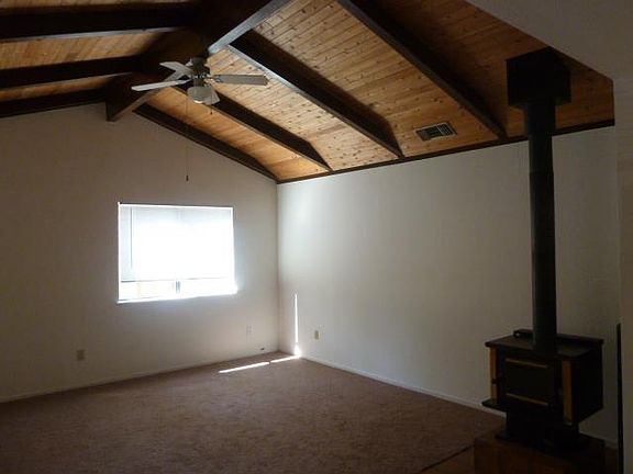 3rd image of 25080 Foresthill Rd