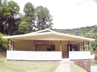 84 Williams Dr, Pikeville, KY 41501