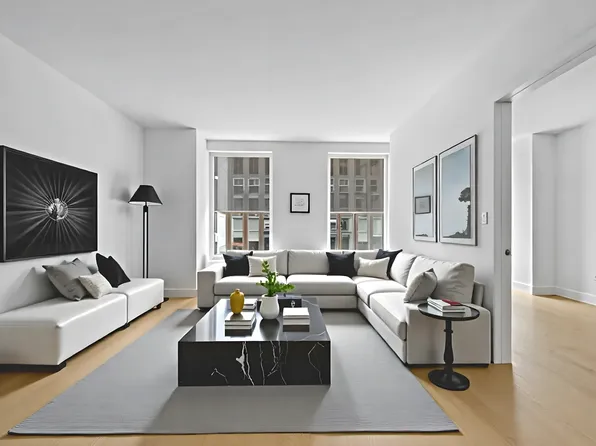 225 W 28th St, New York, NY